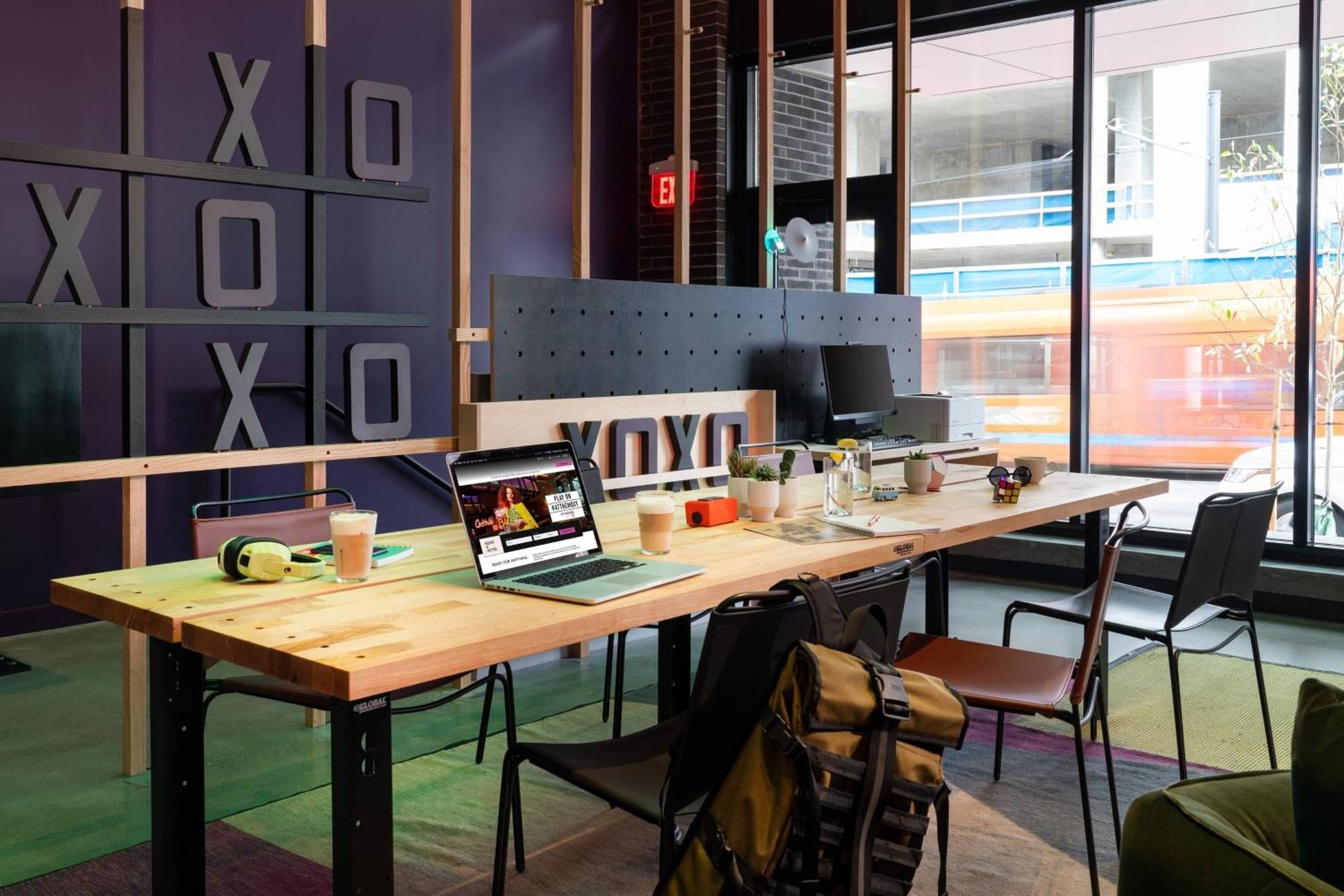 מלון Moxy Portland Downtown מראה חיצוני תמונה