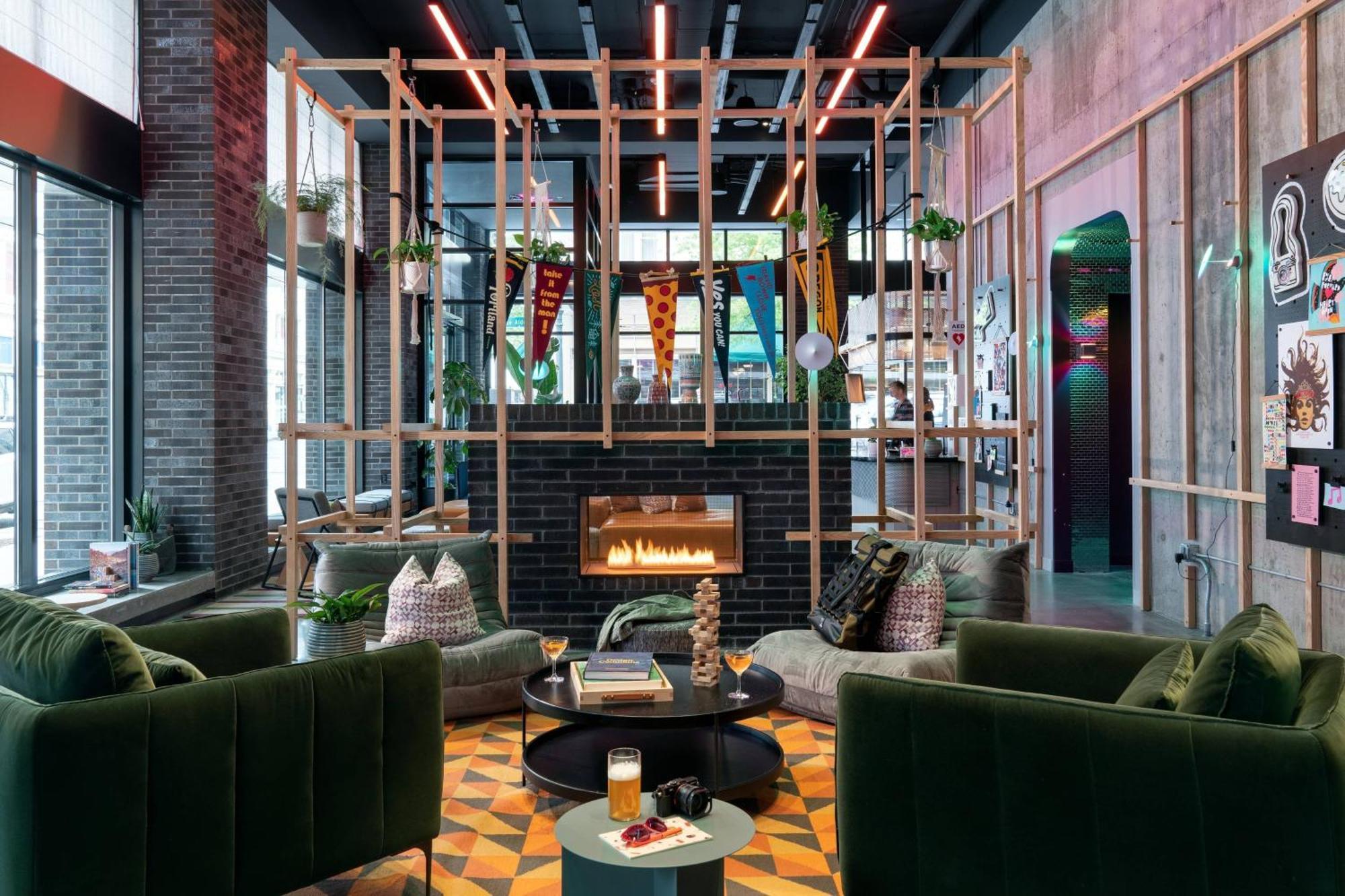 מלון Moxy Portland Downtown מראה חיצוני תמונה